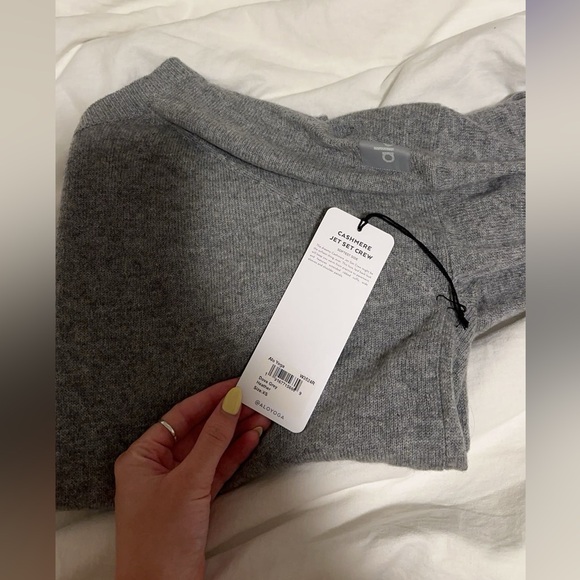 BRAND NEW ALO cashmere jet set, set! - Picture 2 of 5